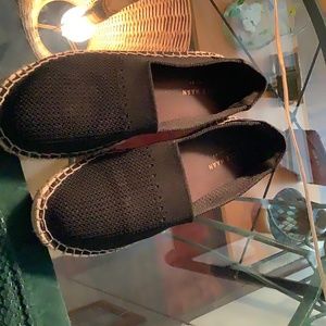 Cole Haan size 7 espadrille, new,